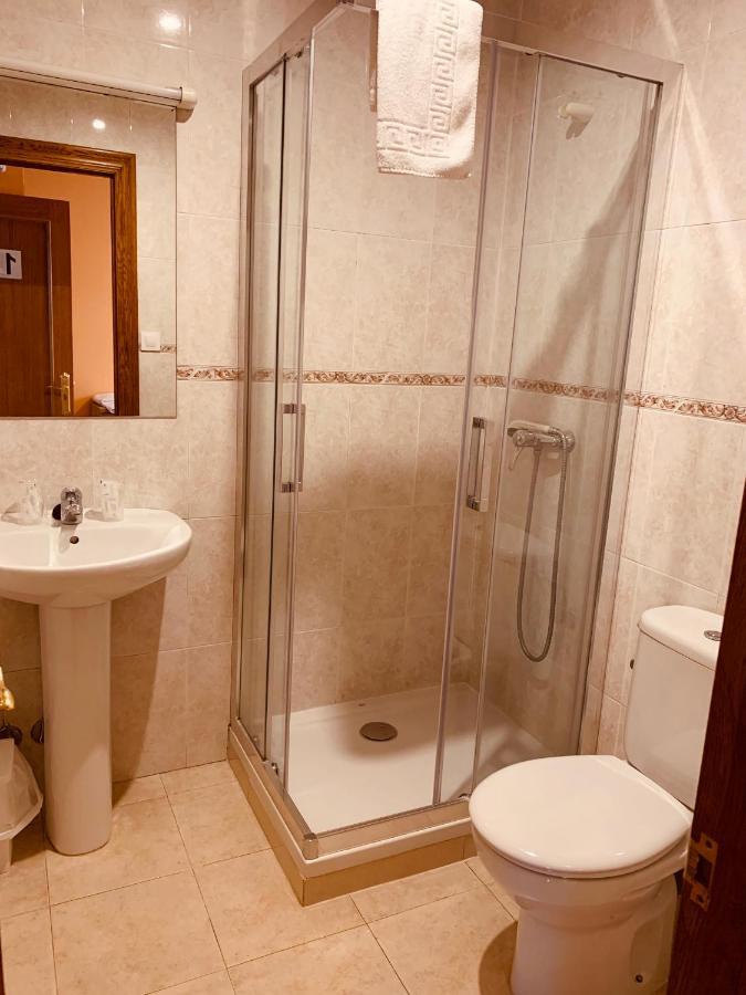 Hotel Hostal La Serna à Potes Extérieur photo