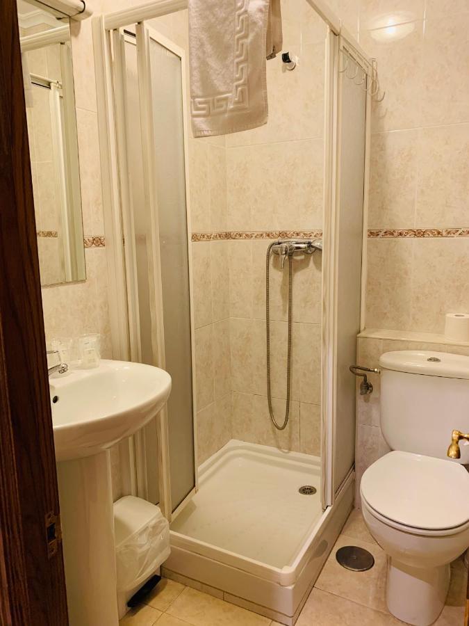 Hotel Hostal La Serna à Potes Extérieur photo